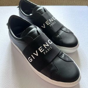 Givenchy Paris Urban Street White/Black Sneakers size 43 or US Size 10